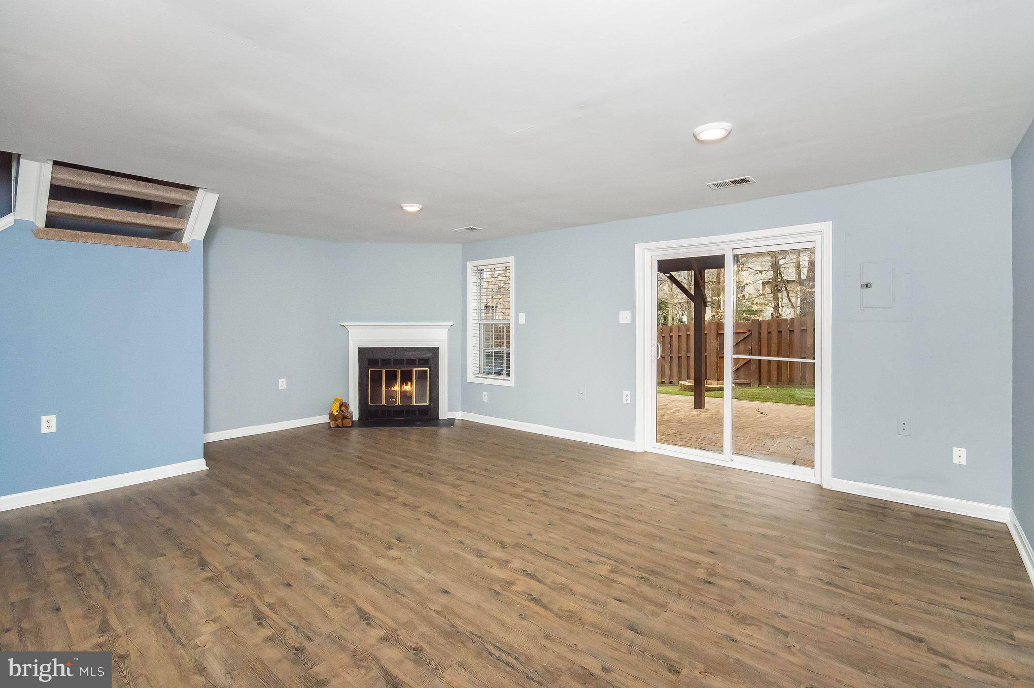 LAKE RIDGE - Residential Lease