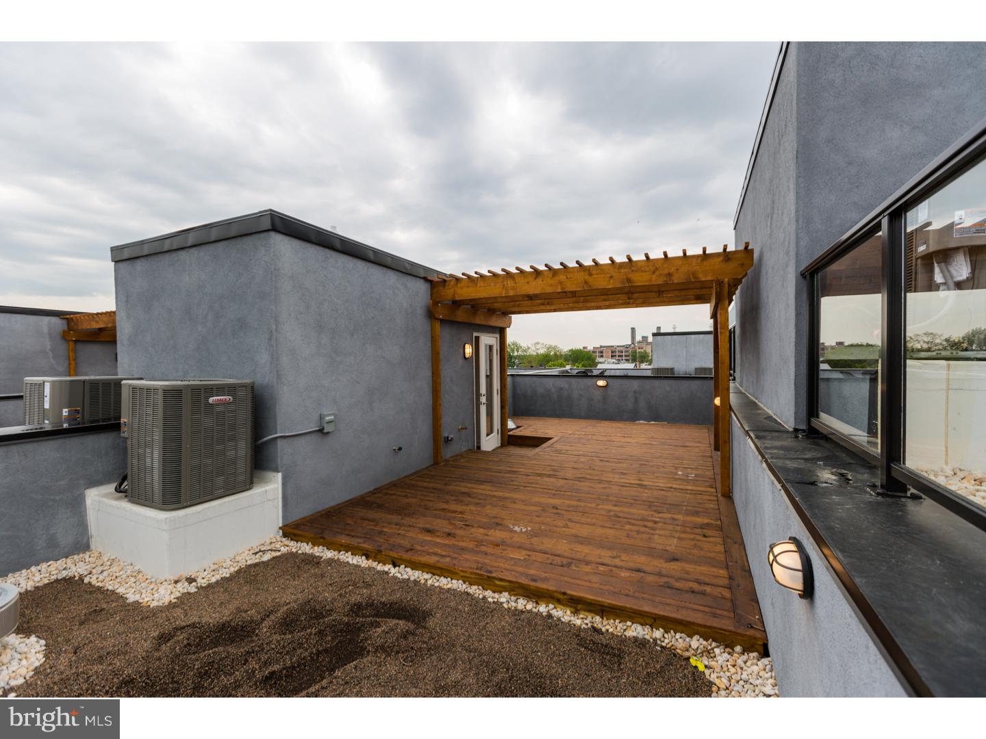 FISHTOWN - Residential Lease