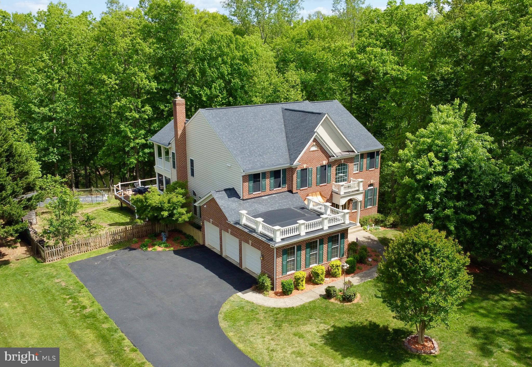 SMITH LAKE ESTATES - Residential