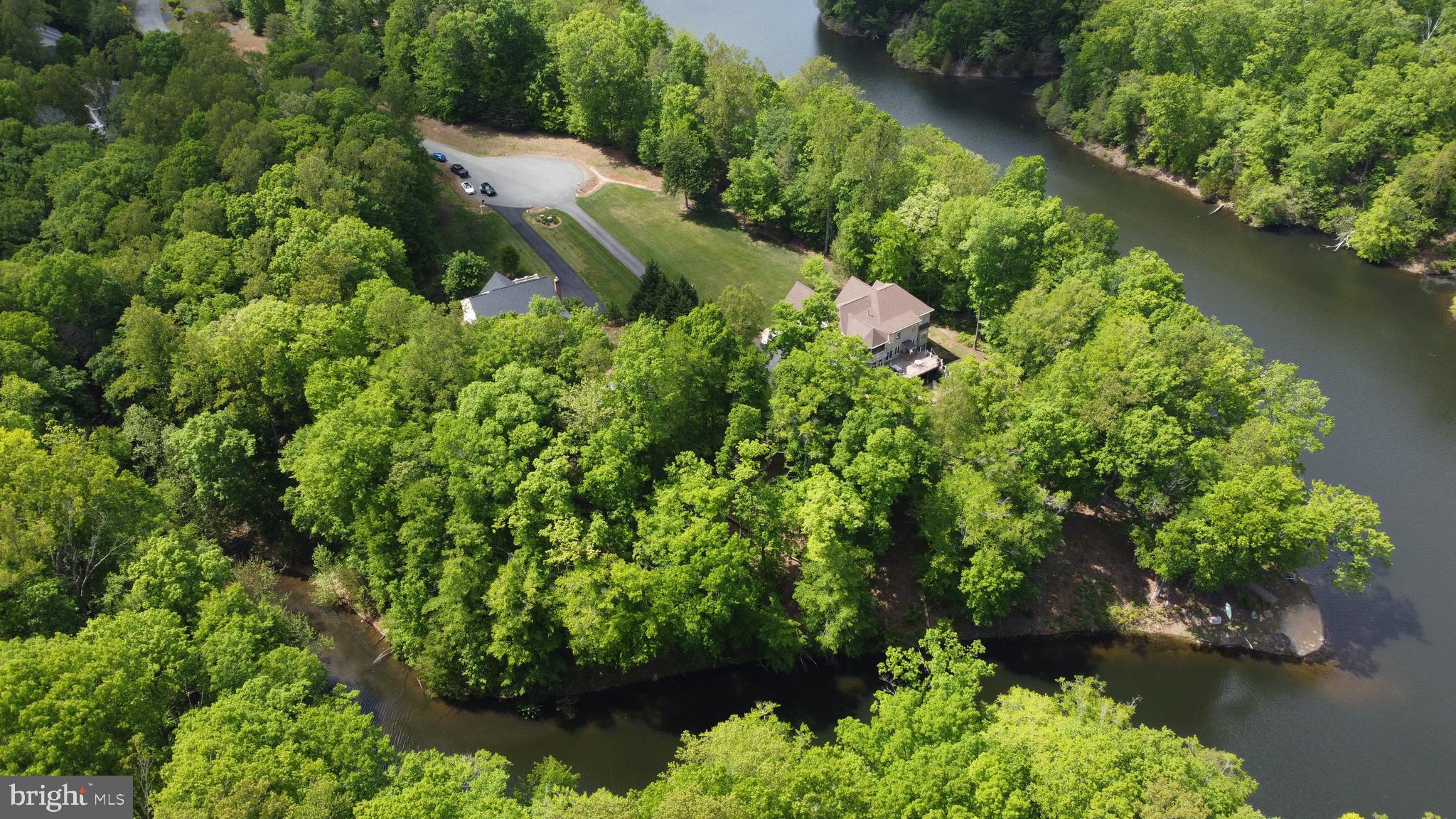 SMITH LAKE ESTATES - Residential