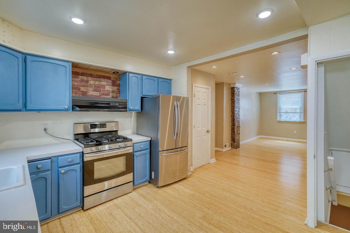 PASSYUNK SQUARE - Residential Lease