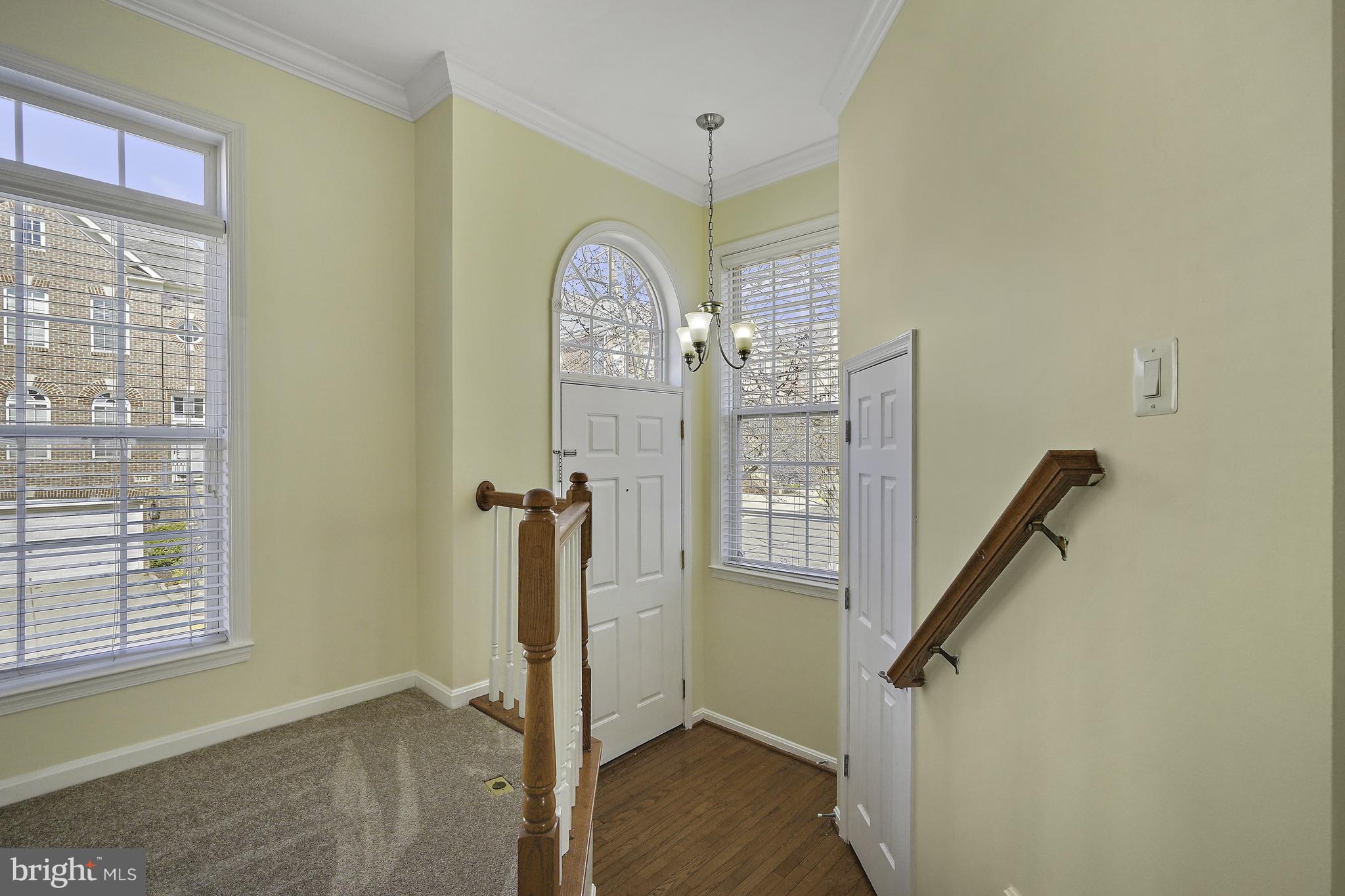 GUNSTON COMMONS - Residential Lease