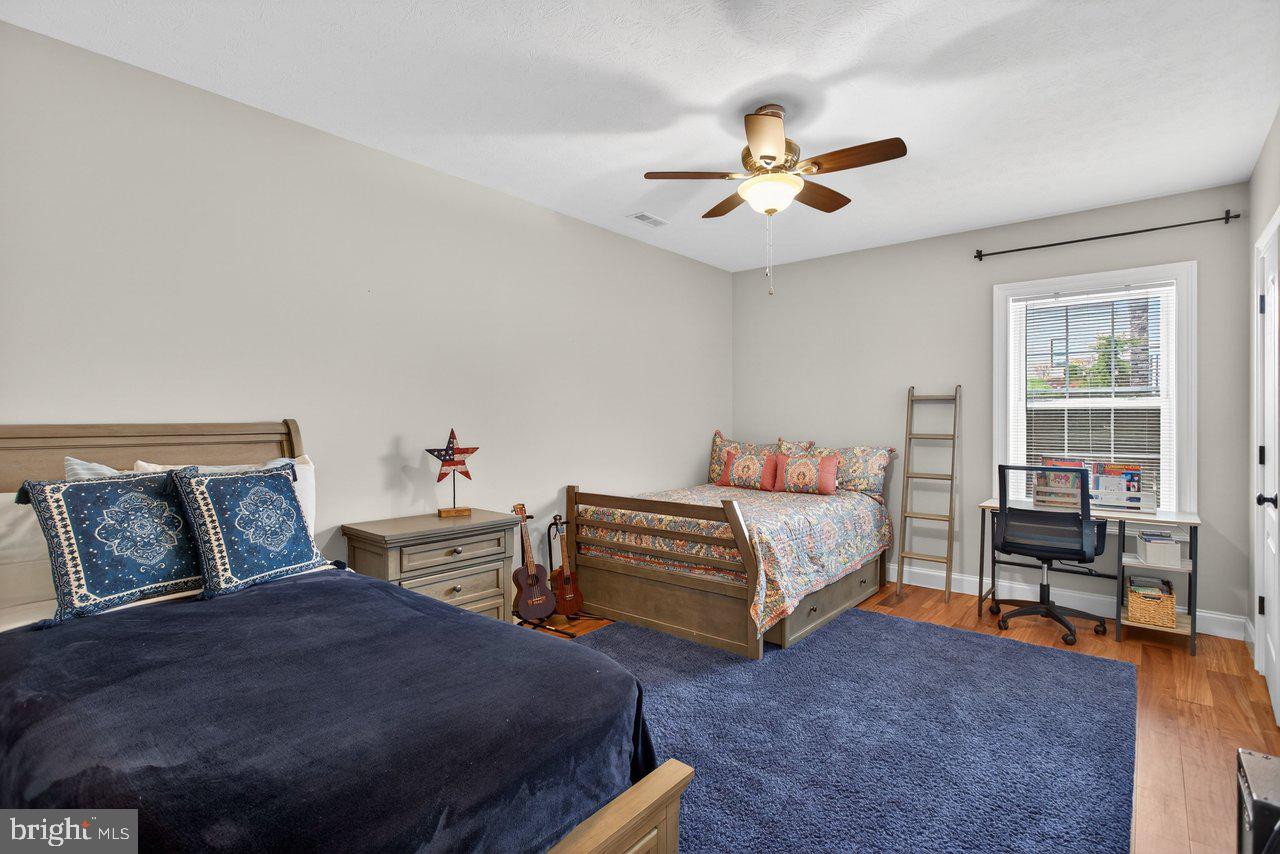 OVERBROOK - Residential