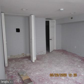 JOHNSTON SQUARE - Residential