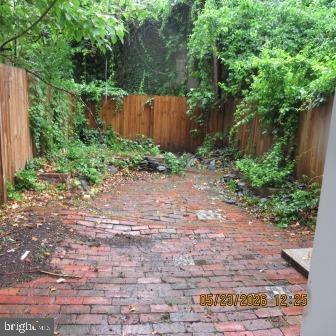 JOHNSTON SQUARE - Residential