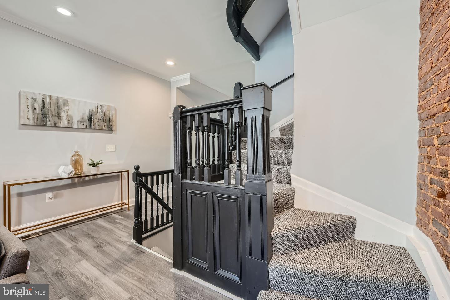 JOHNSTON SQUARE - Residential