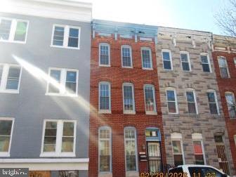 JOHNSTON SQUARE - Residential