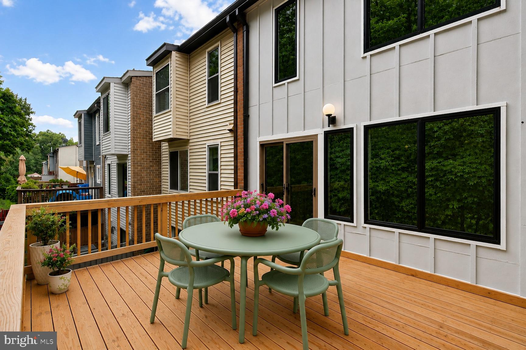 CHESTNUT HILLS - Residential