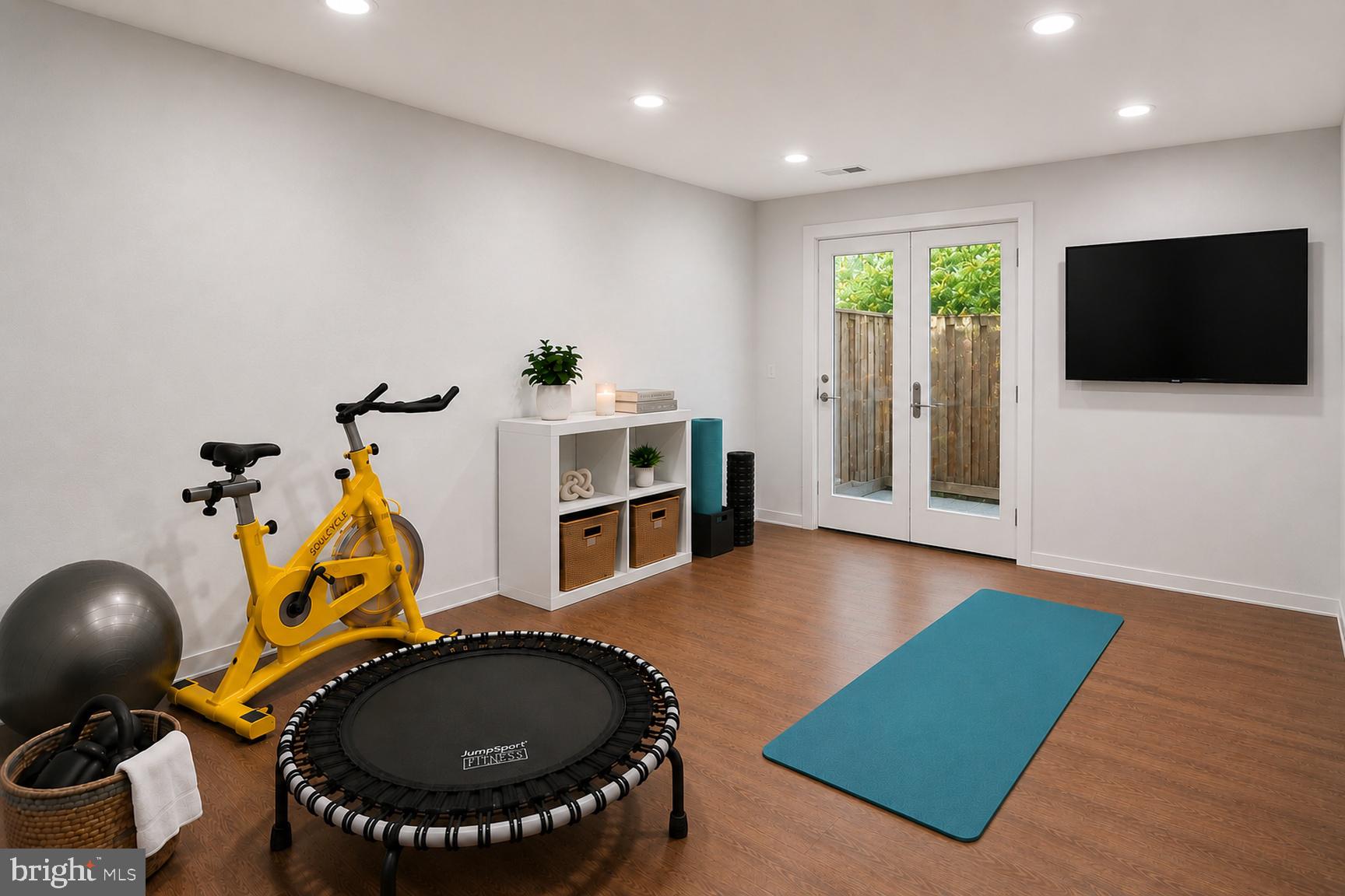 CHESTNUT HILLS - Residential