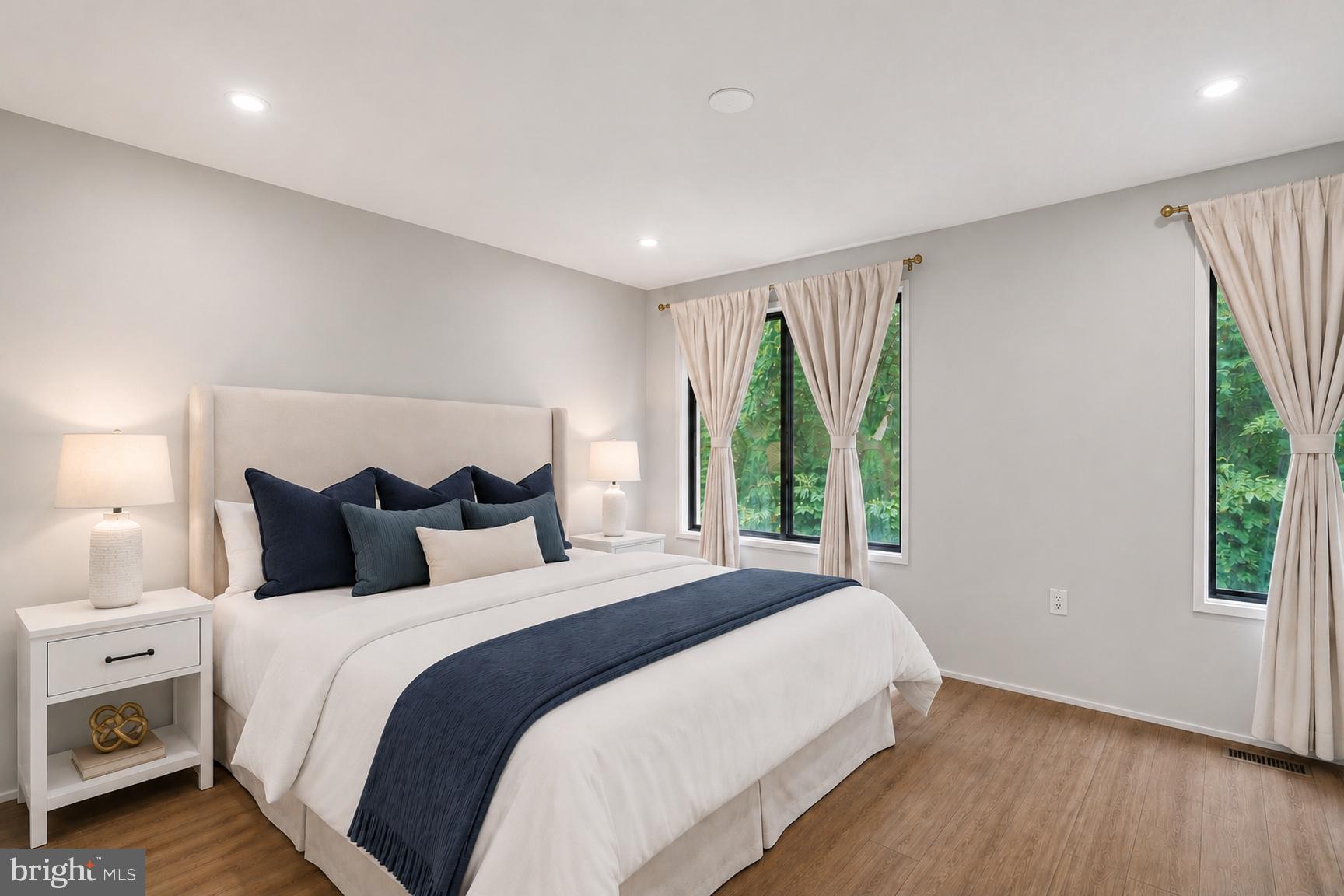 CHESTNUT HILLS - Residential