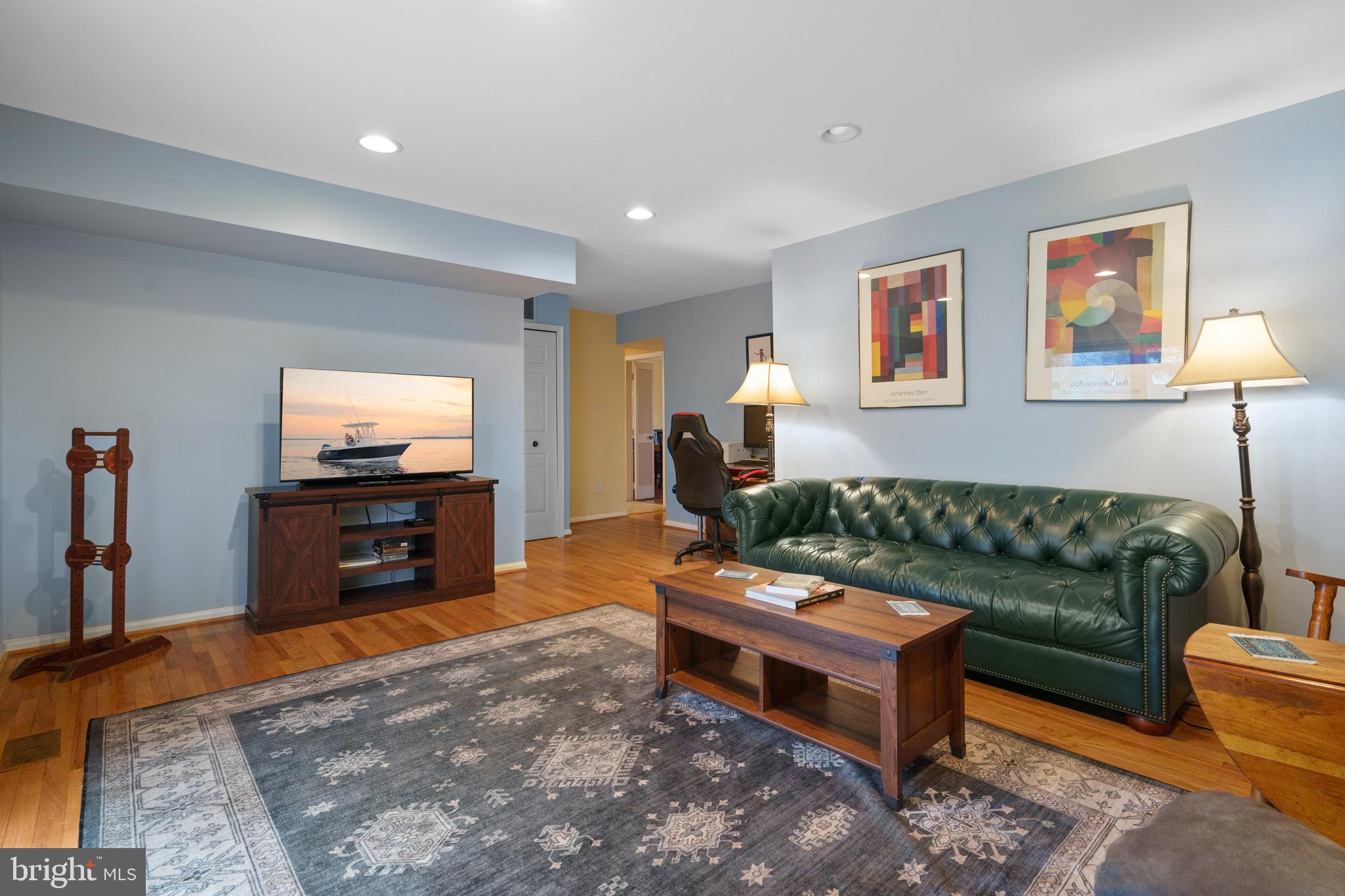 LONGWOOD KNOLLS - Residential