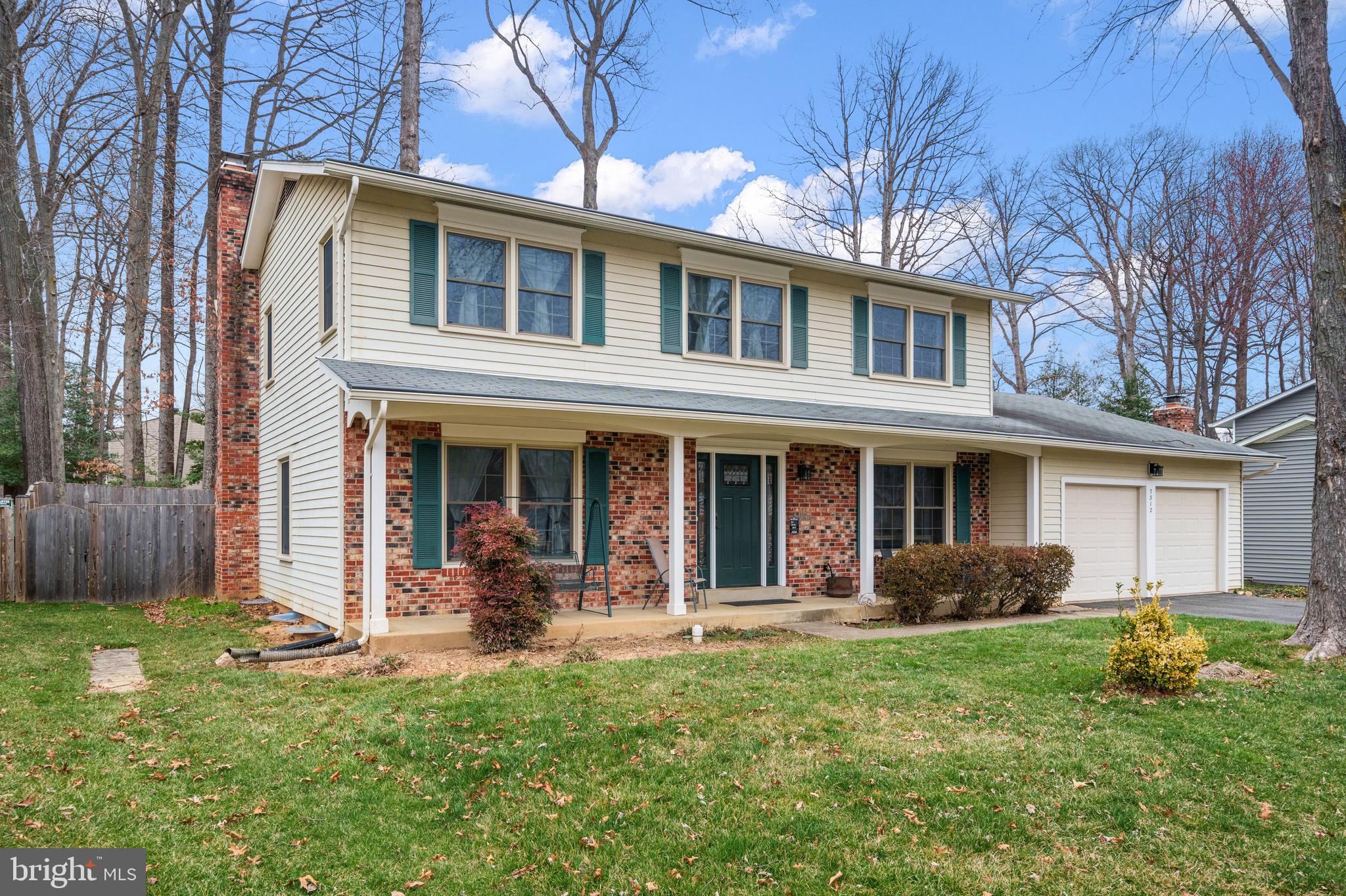 LONGWOOD KNOLLS - Residential