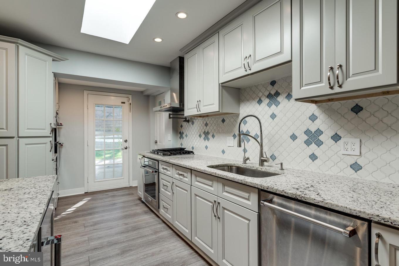 TAYLOR RUN - Residential Lease