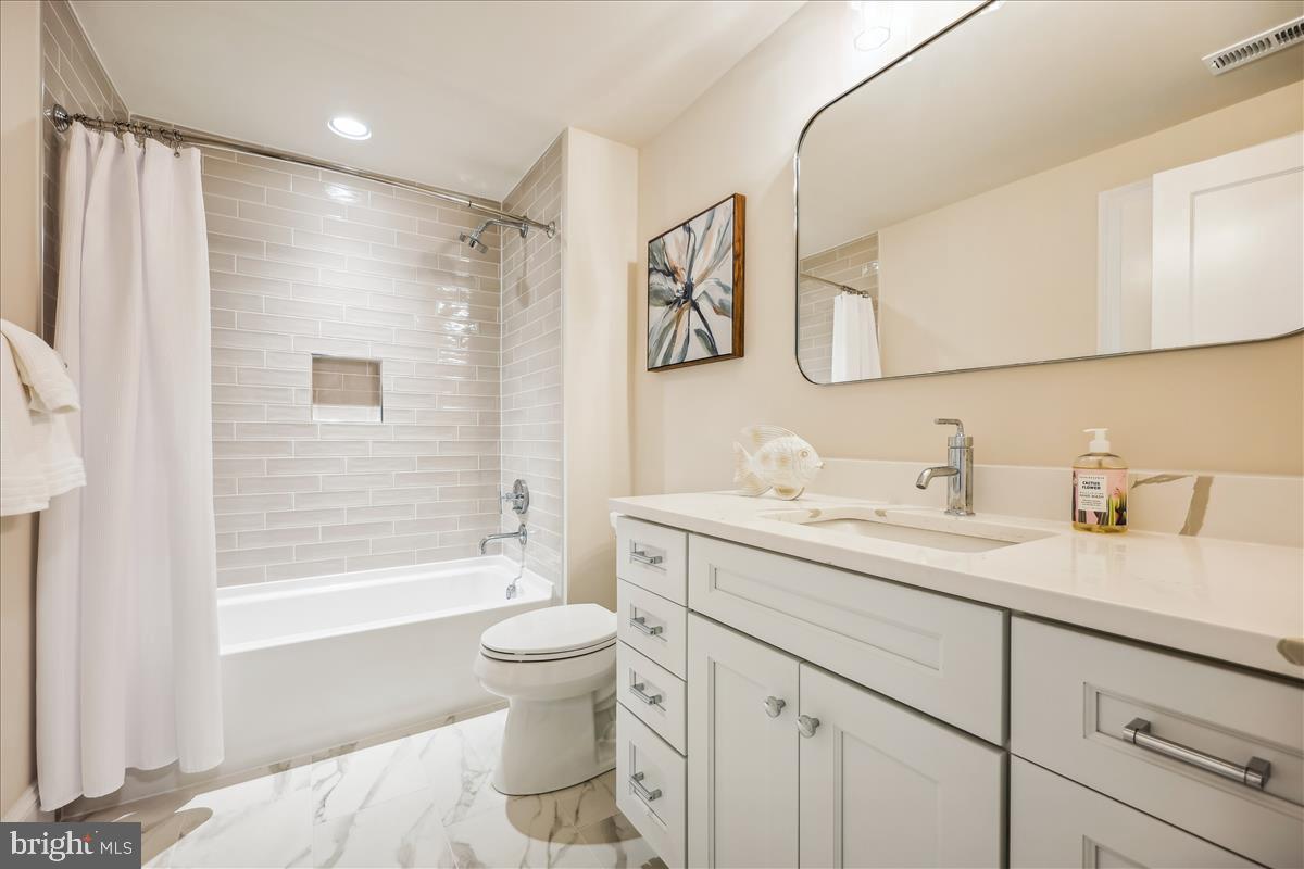 COHASSET - Residential