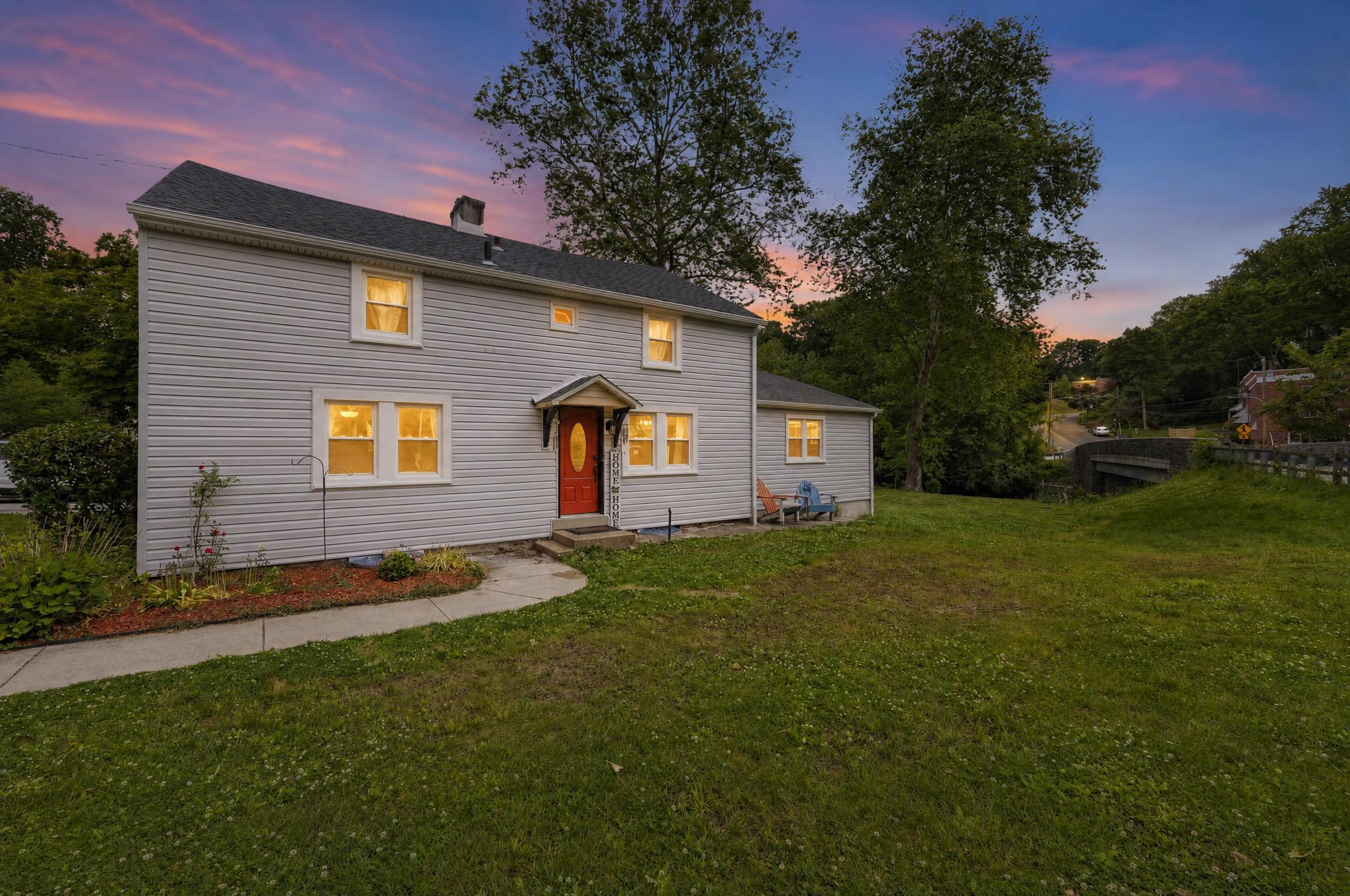 COLONIAL PARK - Residential