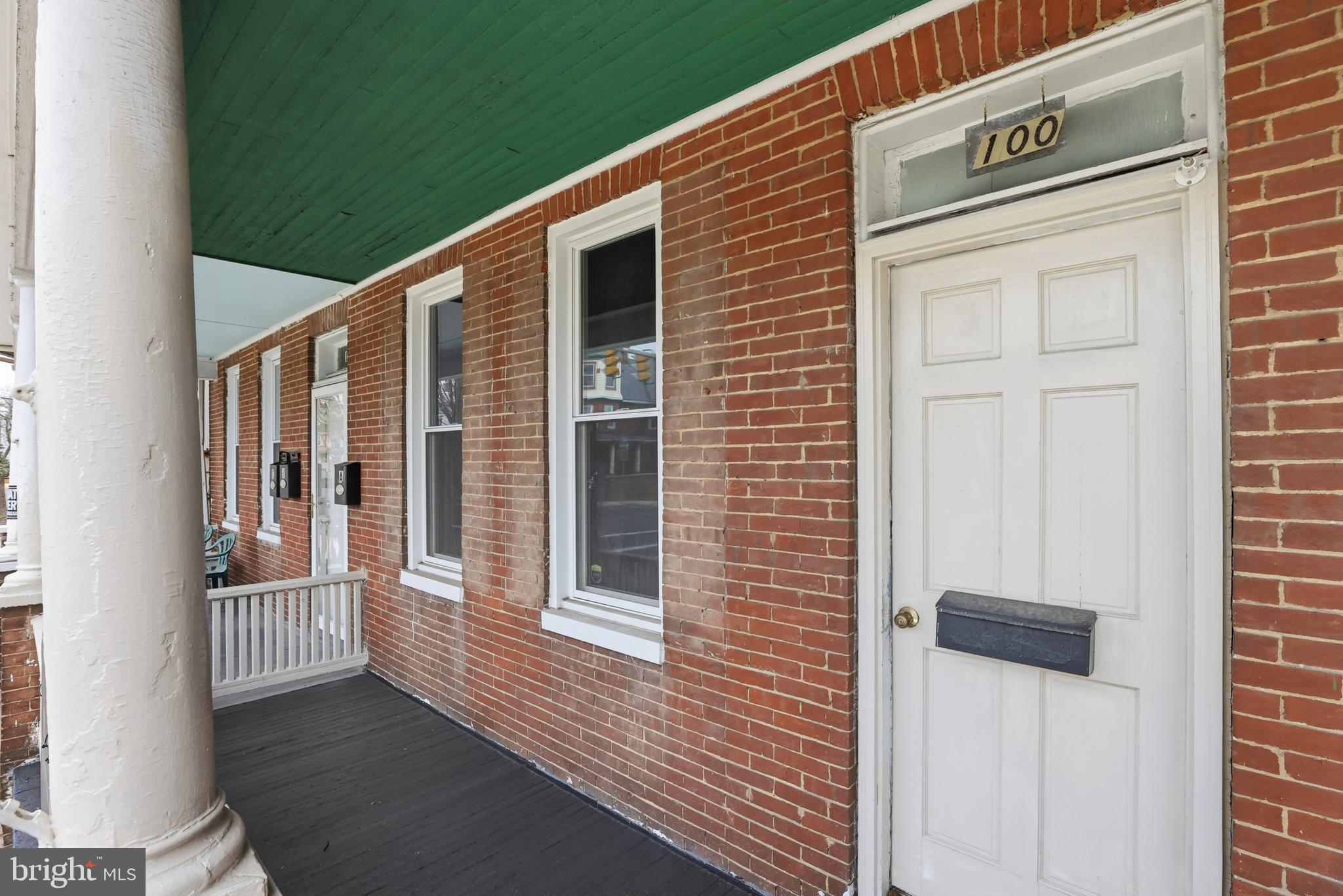 DOWNTOWN WESTMINSTER - Residential