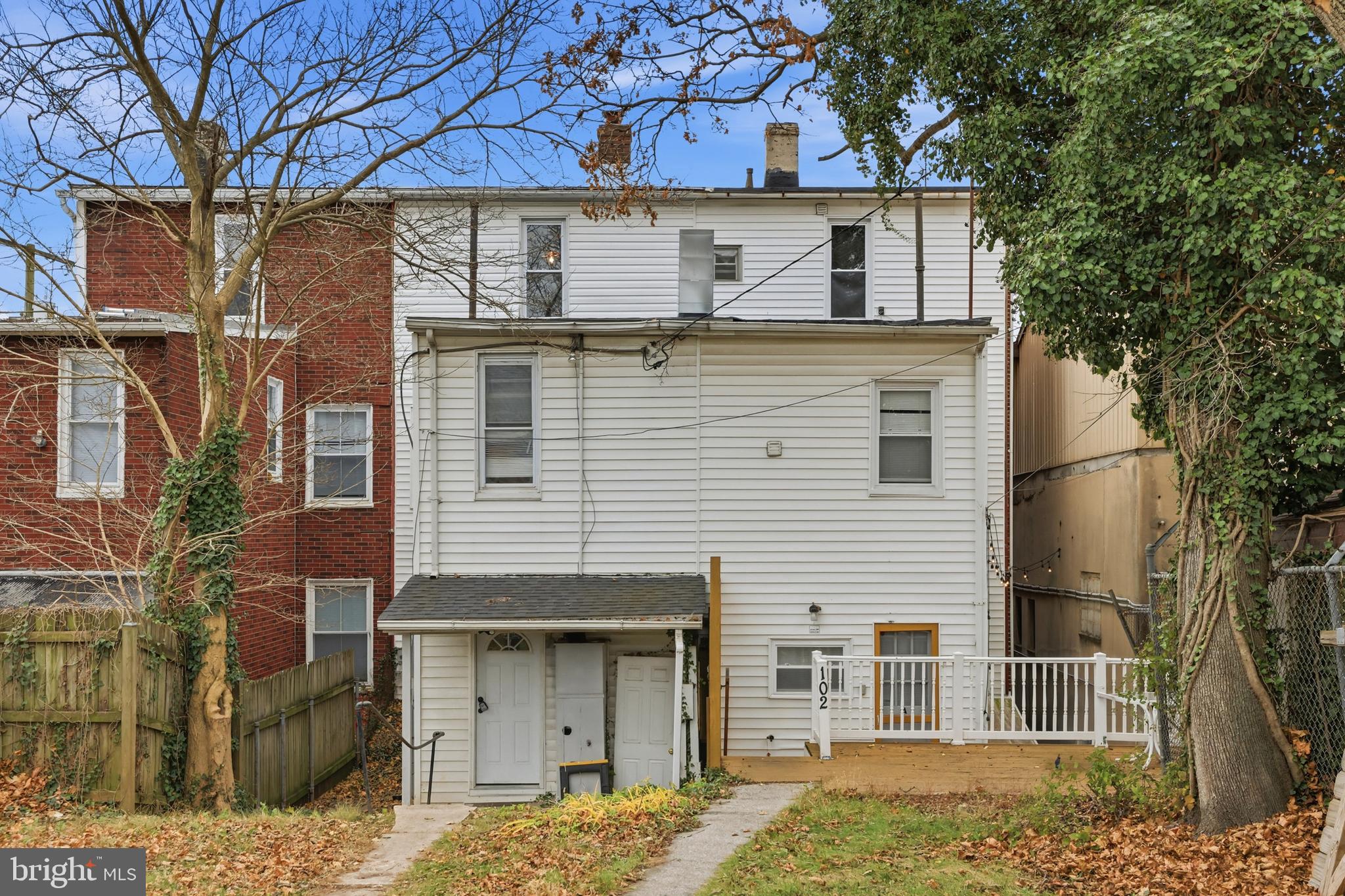 DOWNTOWN WESTMINSTER - Residential