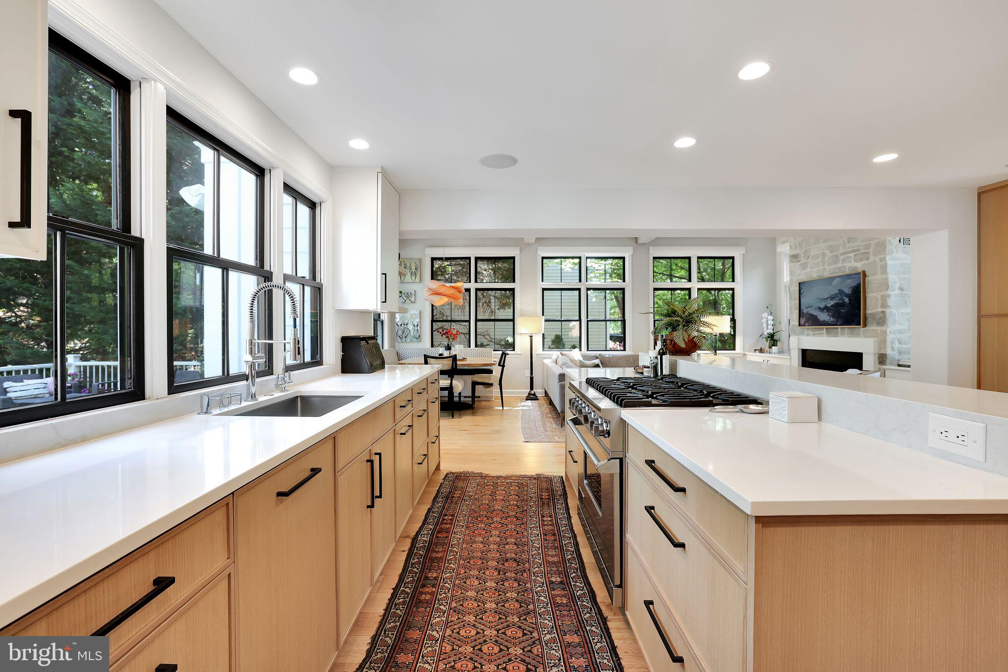 CLEVELAND PARK - Residential