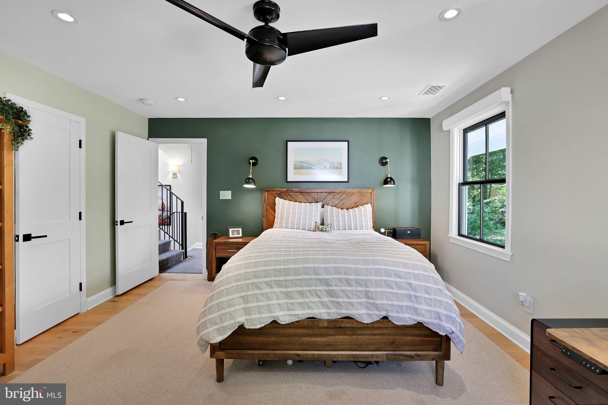 CLEVELAND PARK - Residential