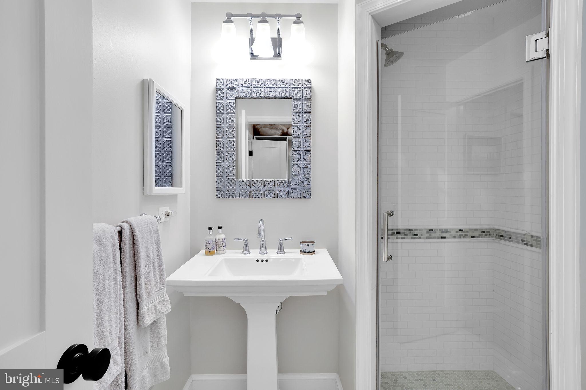 CLEVELAND PARK - Residential