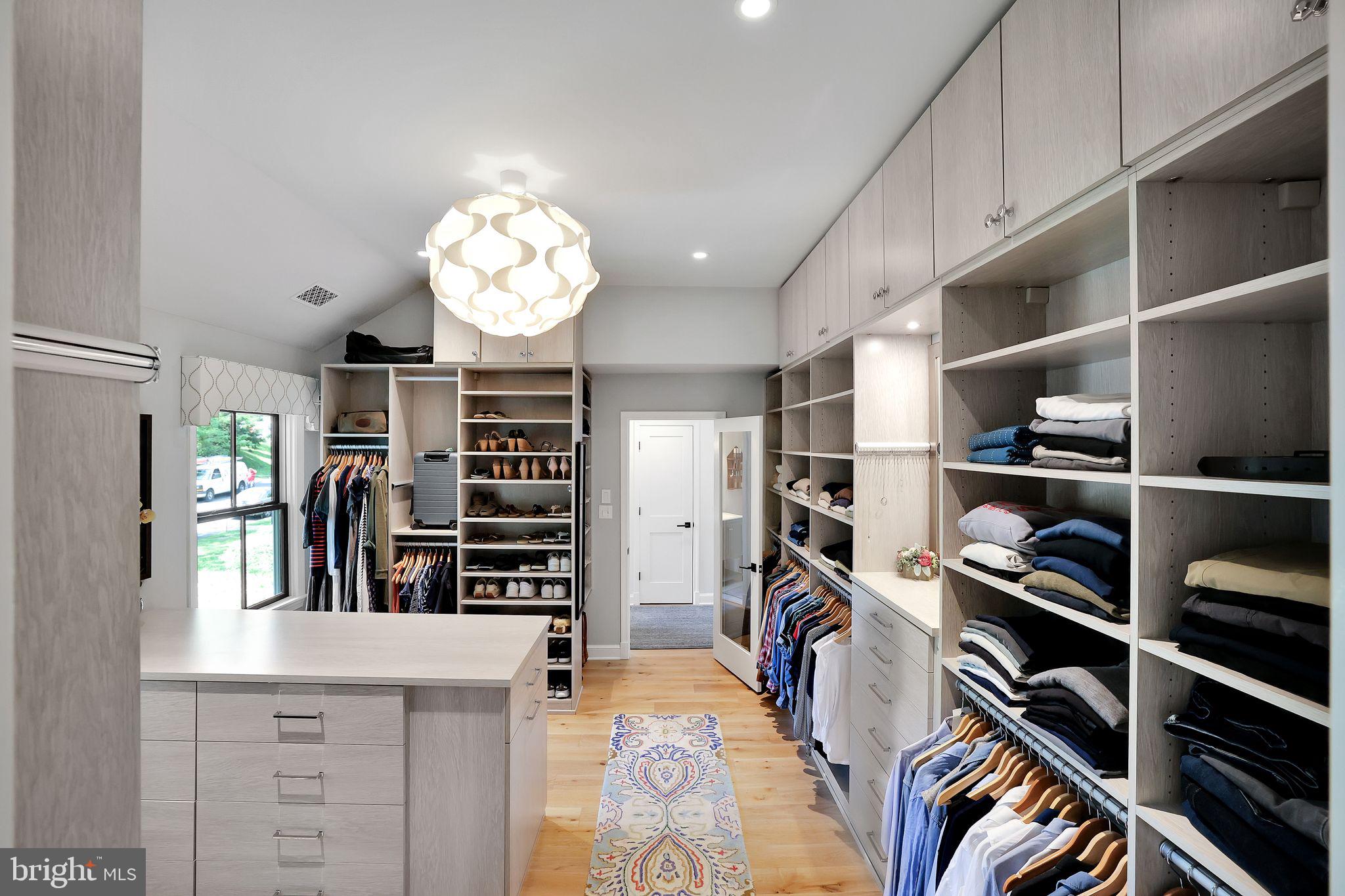 CLEVELAND PARK - Residential