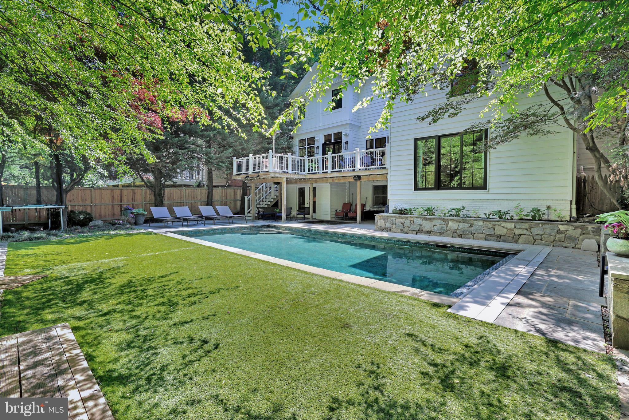 CLEVELAND PARK - Residential