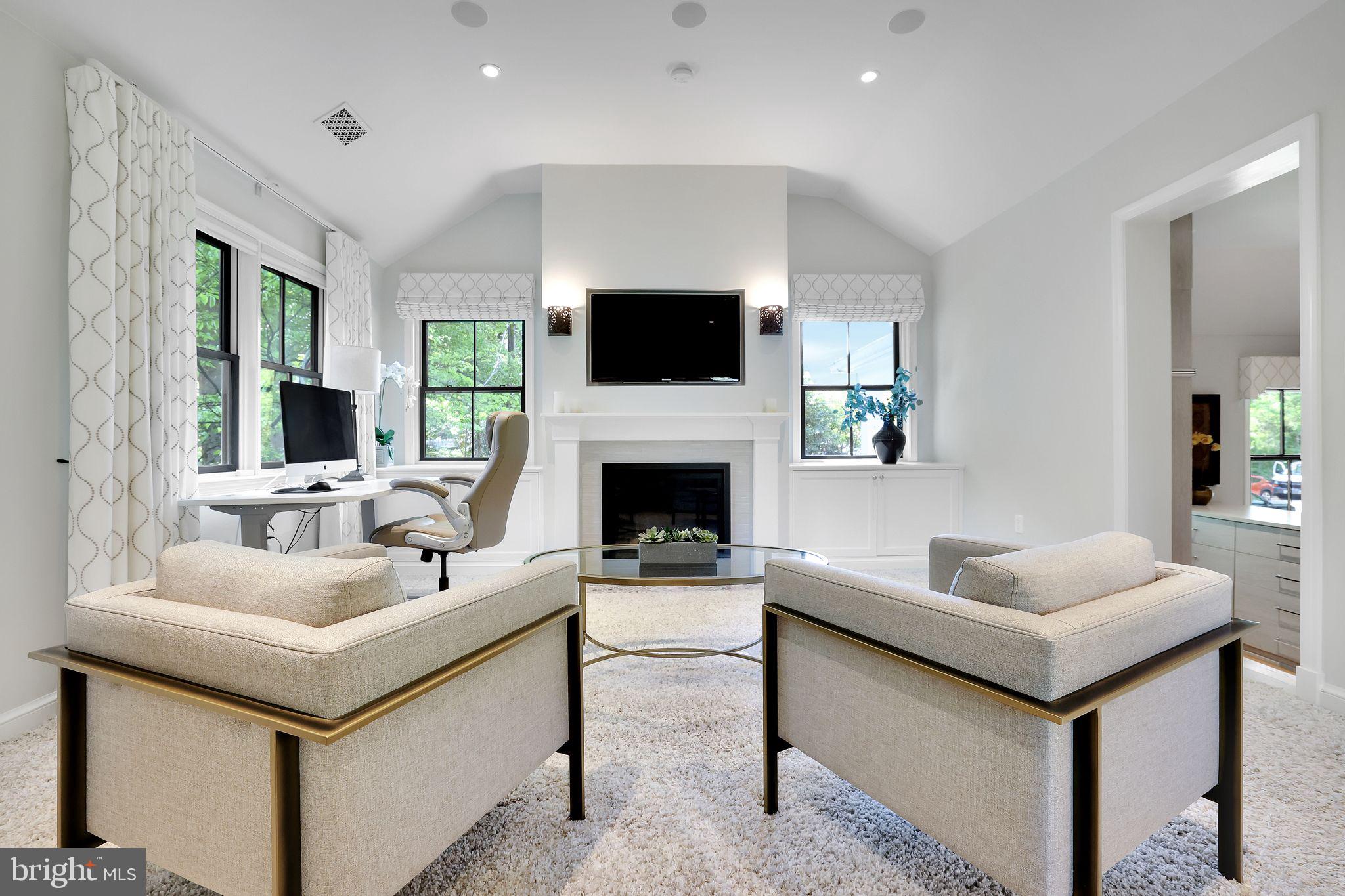 CLEVELAND PARK - Residential