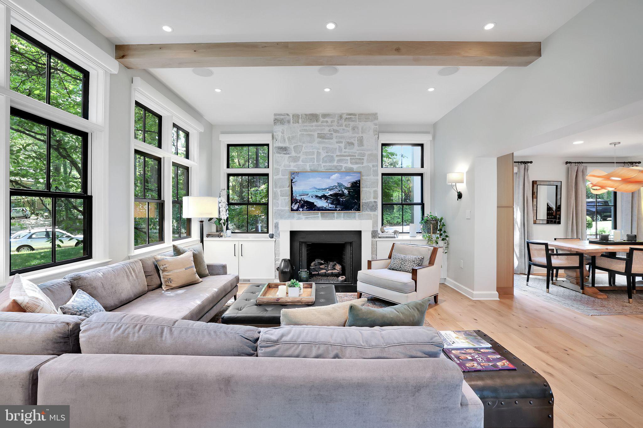 CLEVELAND PARK - Residential
