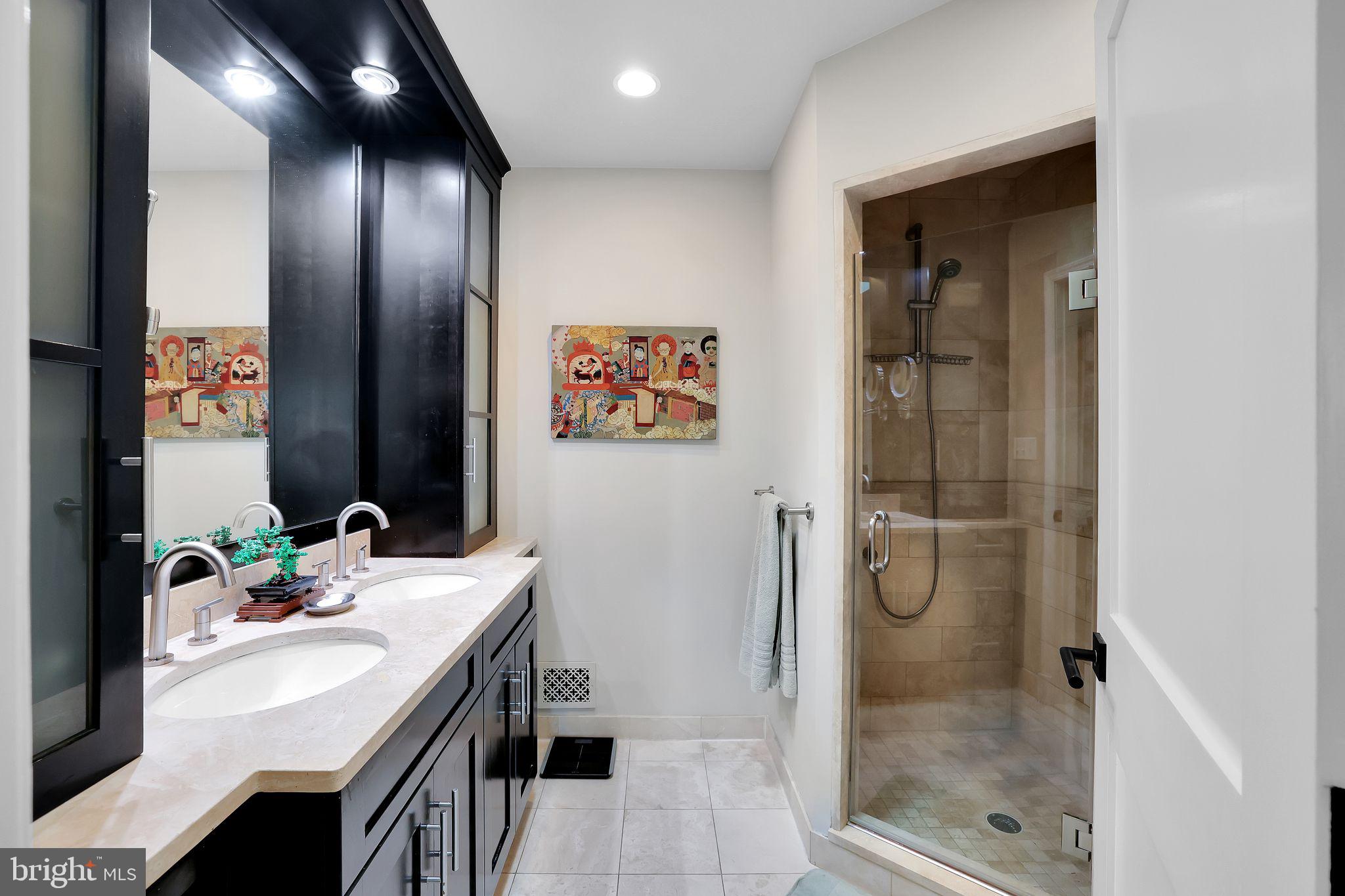 CLEVELAND PARK - Residential