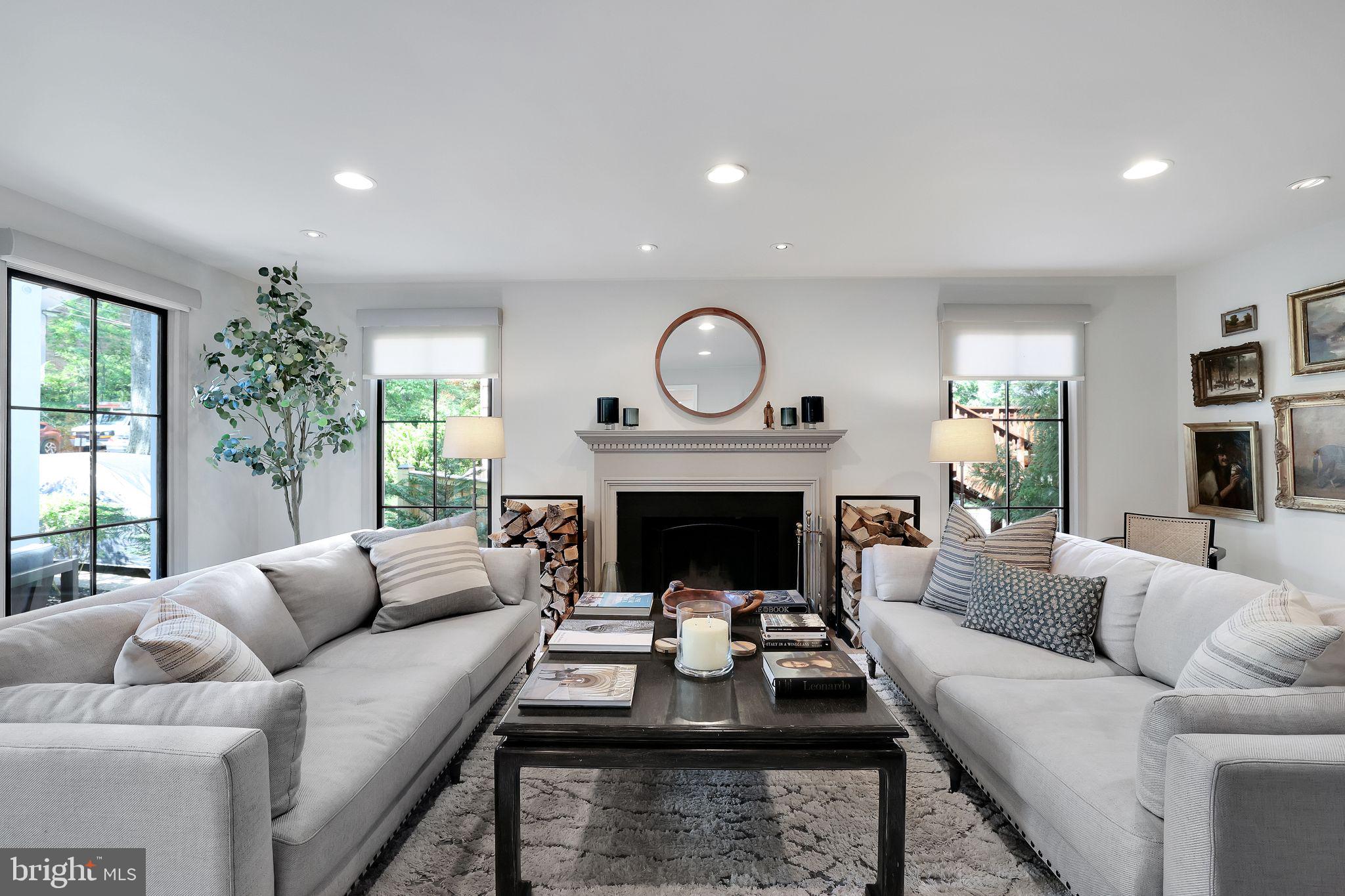 CLEVELAND PARK - Residential