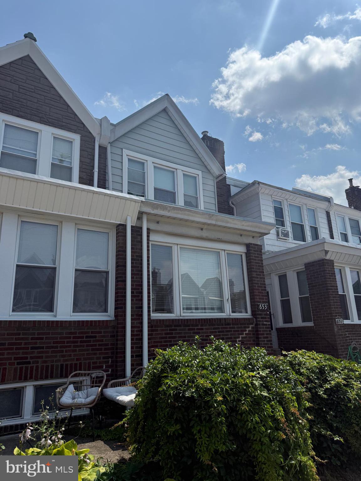 ROXBOROUGH - Residential