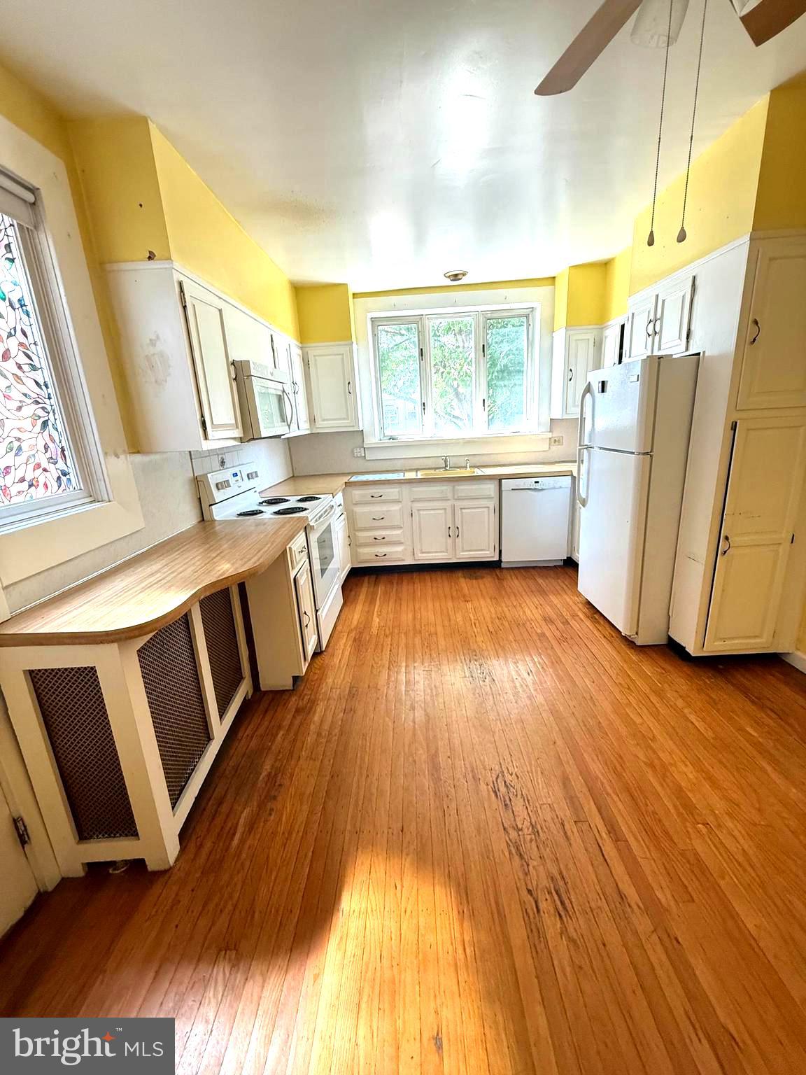 ROXBOROUGH - Residential