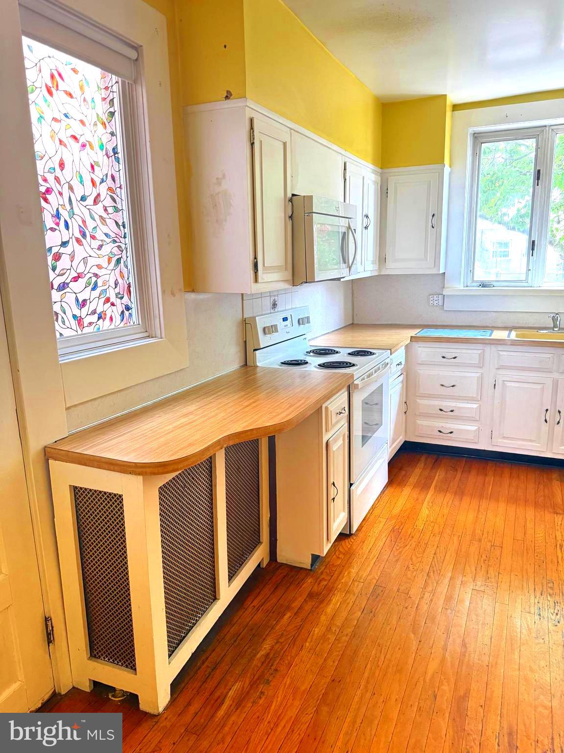 ROXBOROUGH - Residential