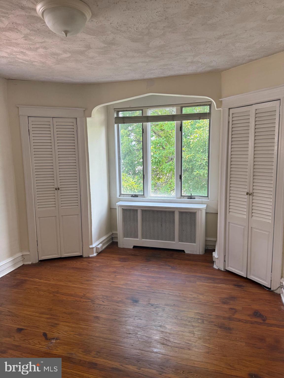 ROXBOROUGH - Residential