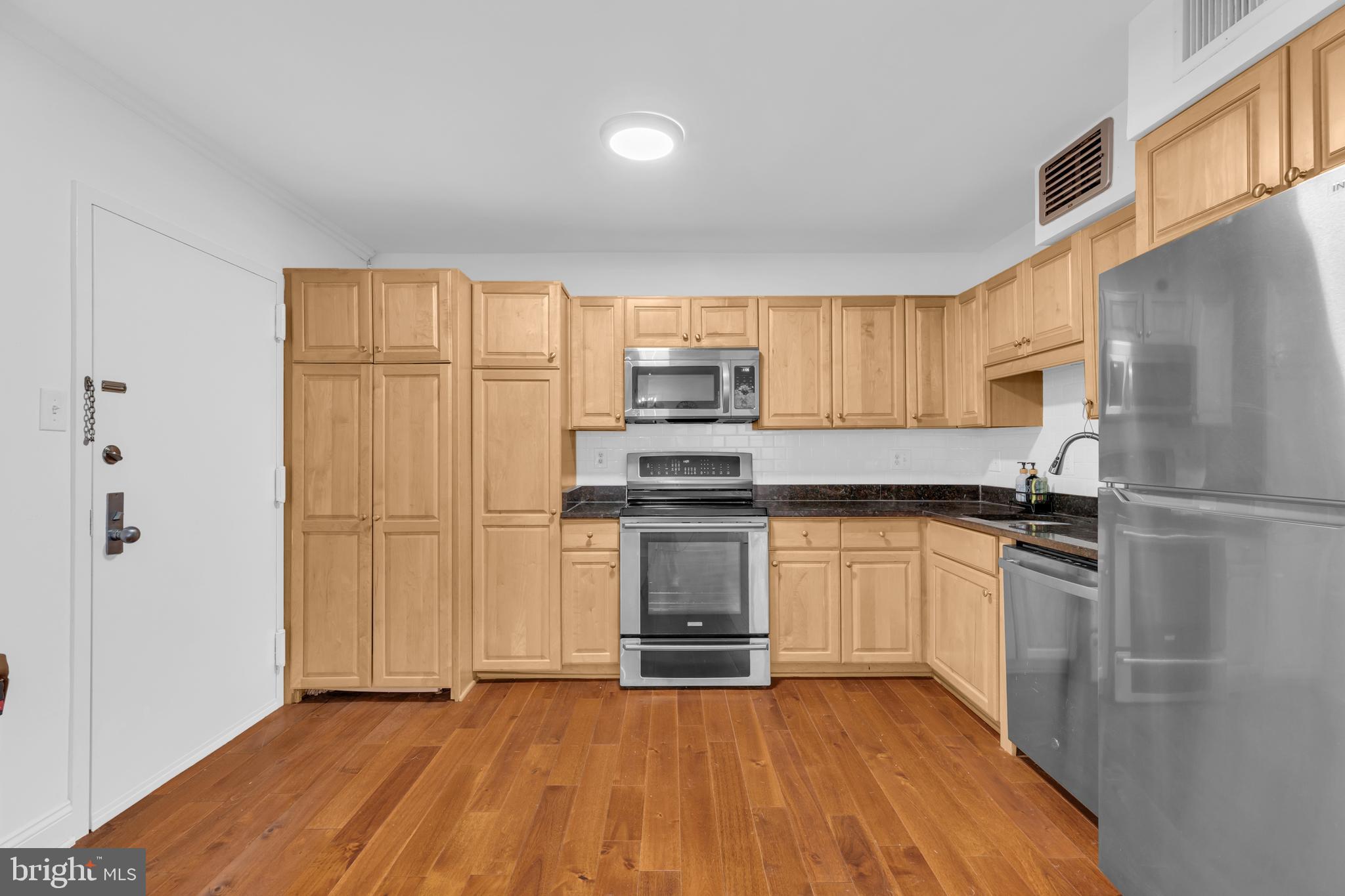 REGENCY AT MCLEAN - Residential