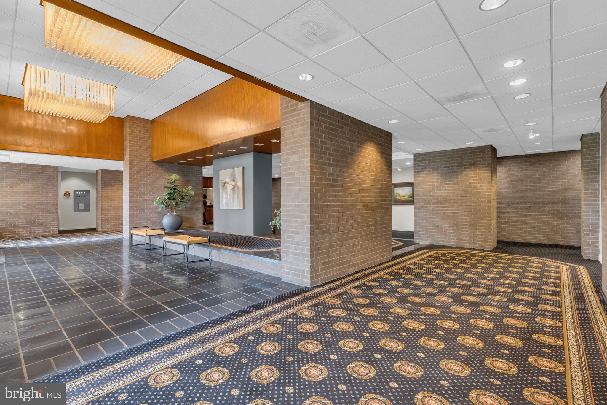 REGENCY AT MCLEAN - Residential