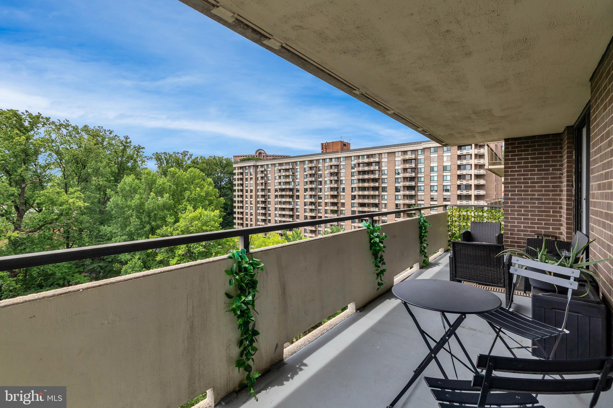 REGENCY AT MCLEAN - Residential