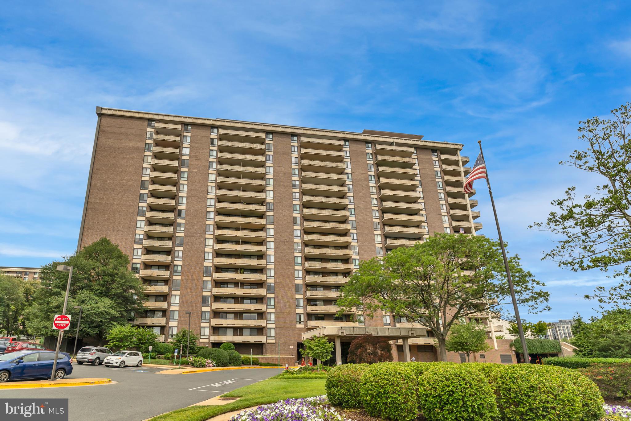 REGENCY AT MCLEAN - Residential