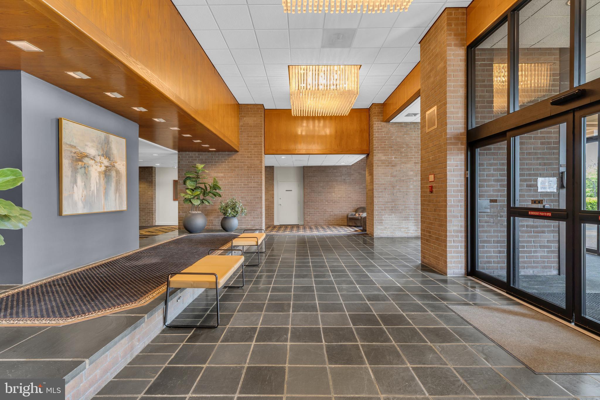 REGENCY AT MCLEAN - Residential