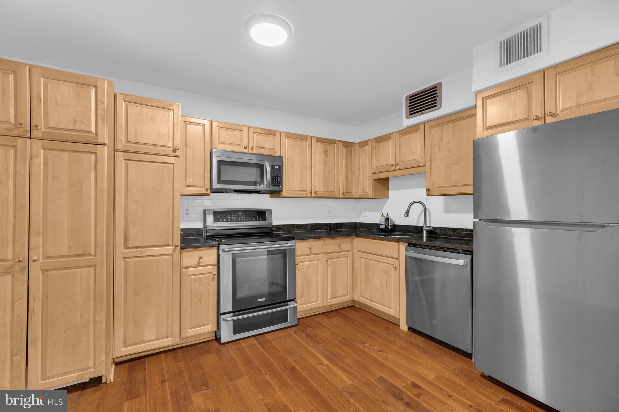 REGENCY AT MCLEAN - Residential