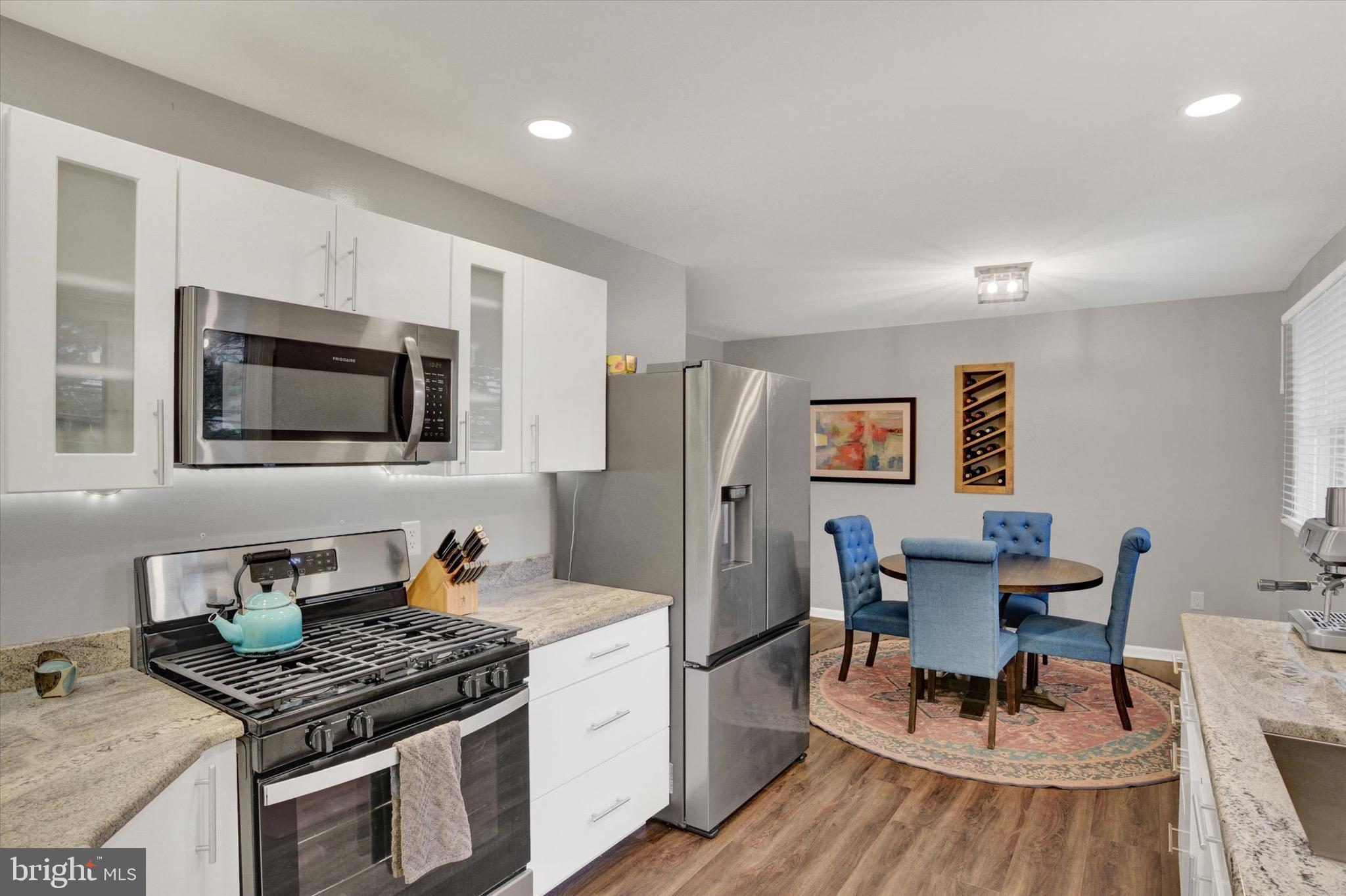 GLENN ACRES - Residential