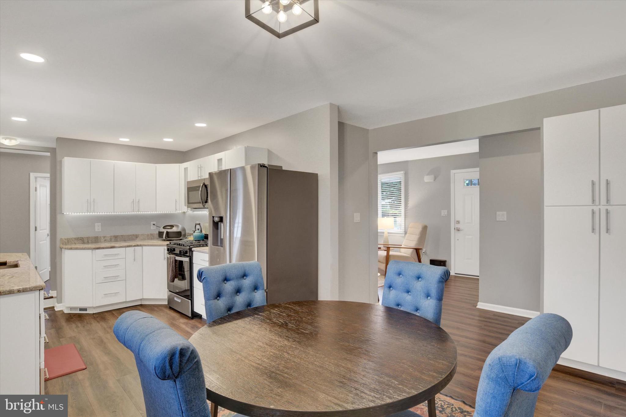 GLENN ACRES - Residential