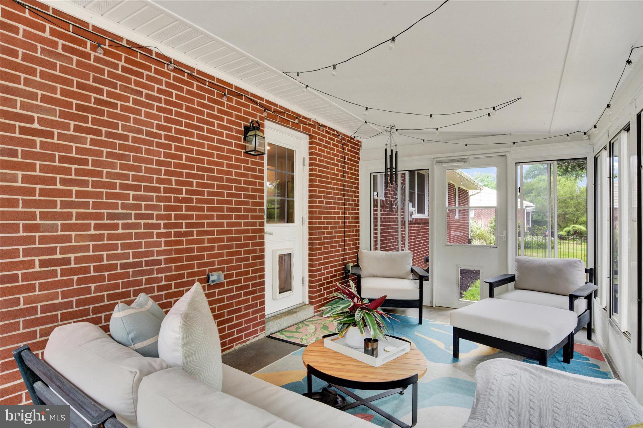GLENN ACRES - Residential