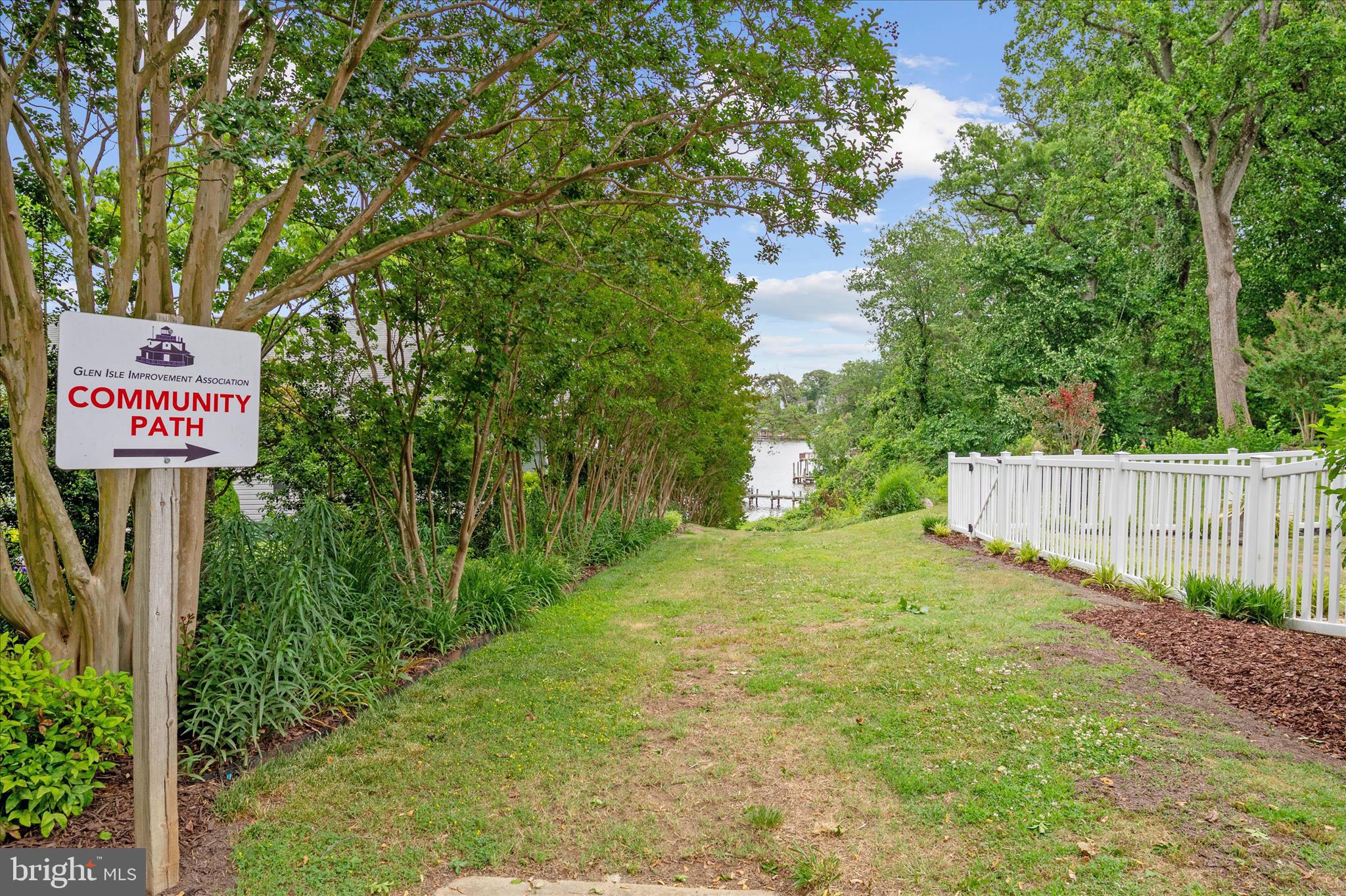 GLEN ISLE ESTATES - Residential