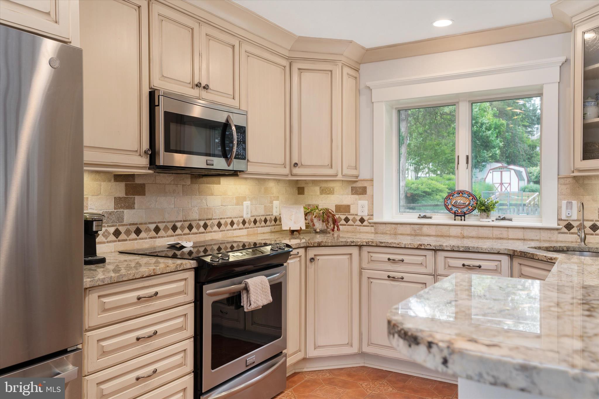 GLEN ISLE ESTATES - Residential