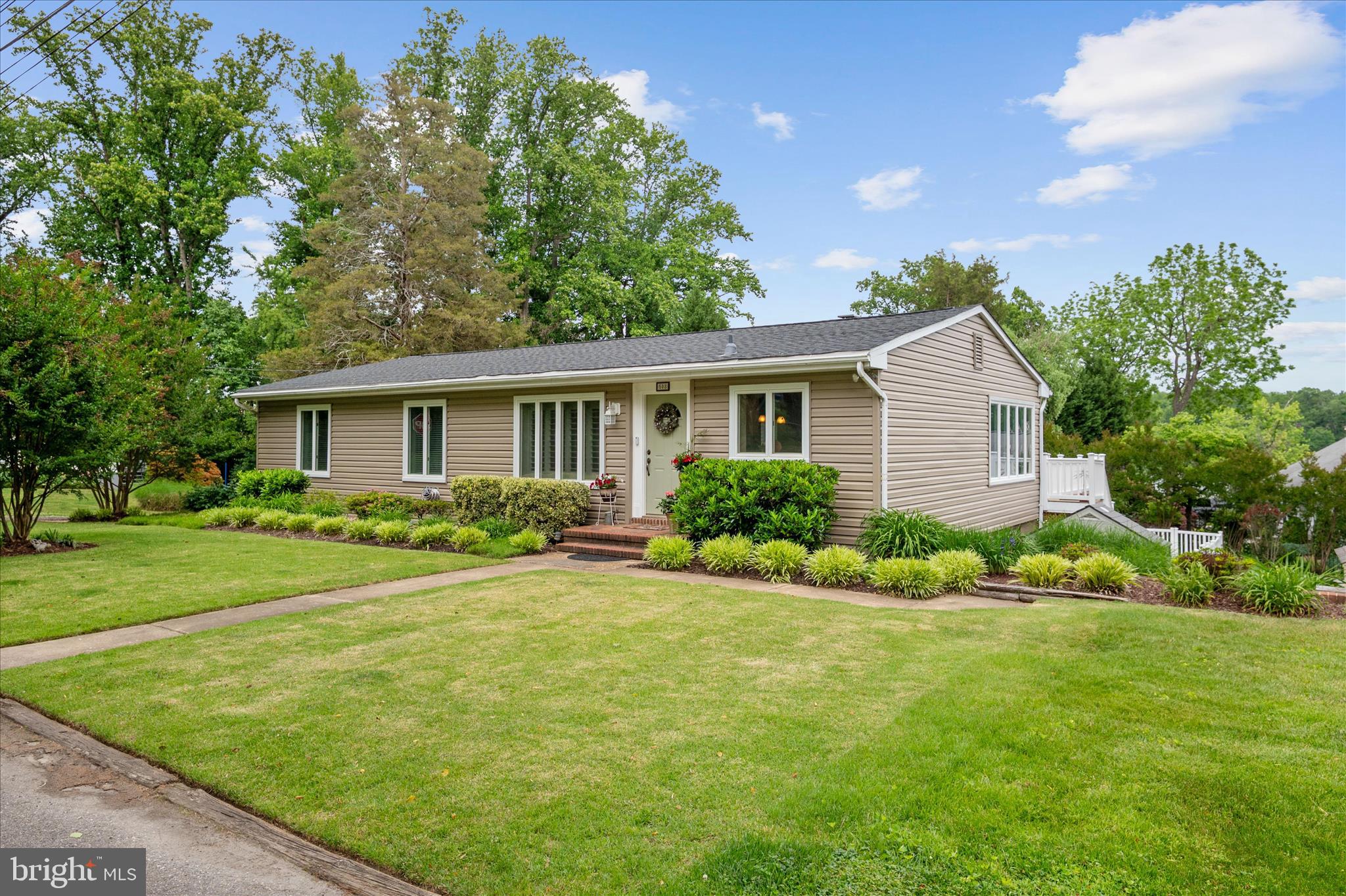 GLEN ISLE ESTATES - Residential