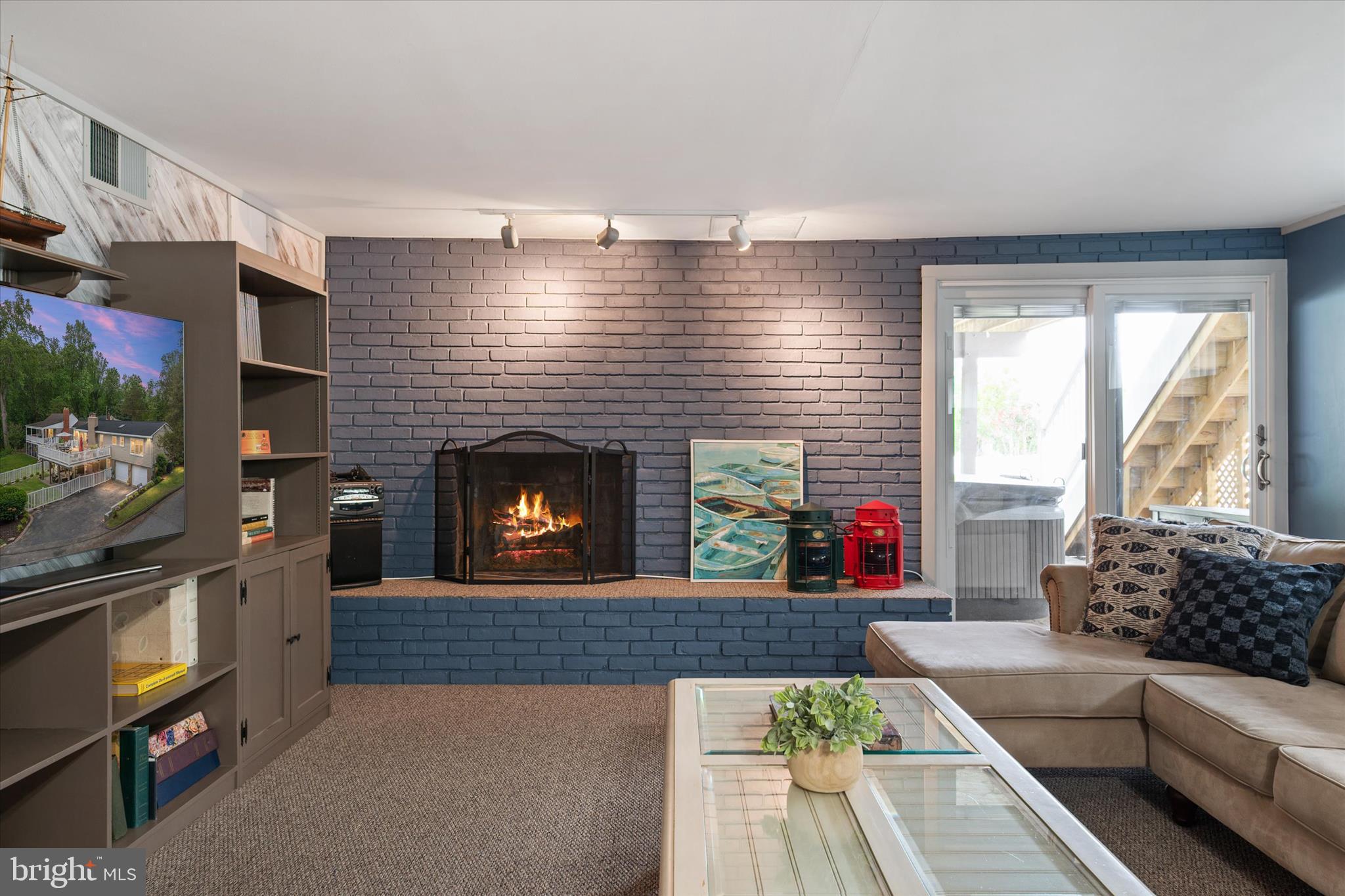 GLEN ISLE ESTATES - Residential
