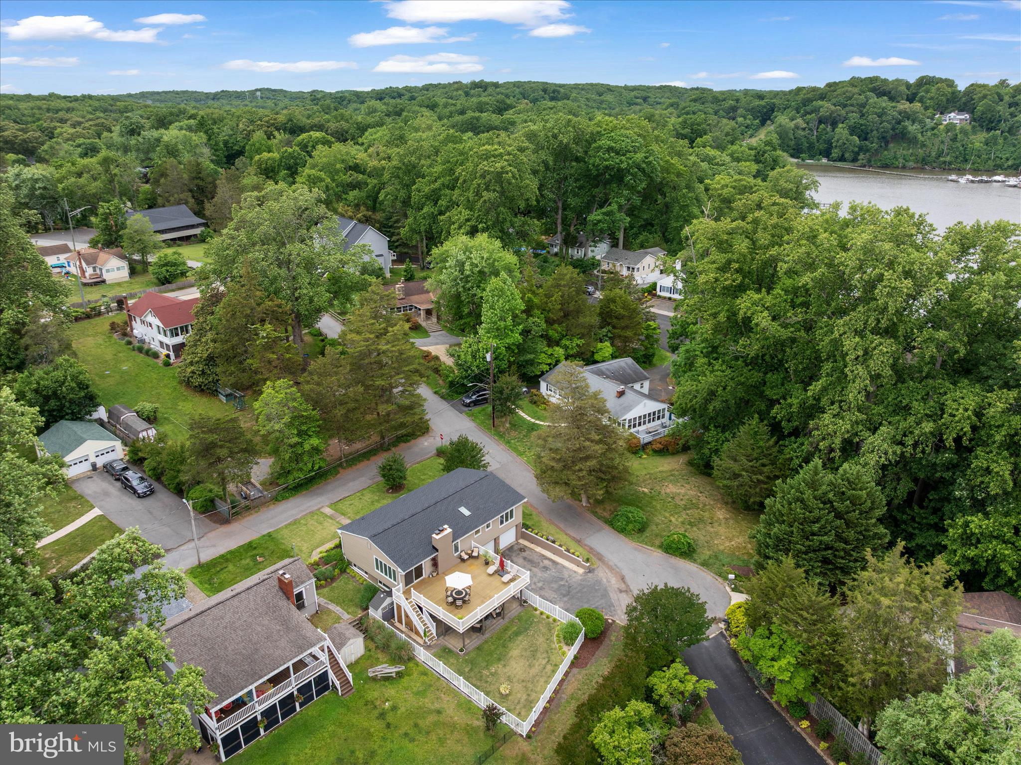GLEN ISLE ESTATES - Residential