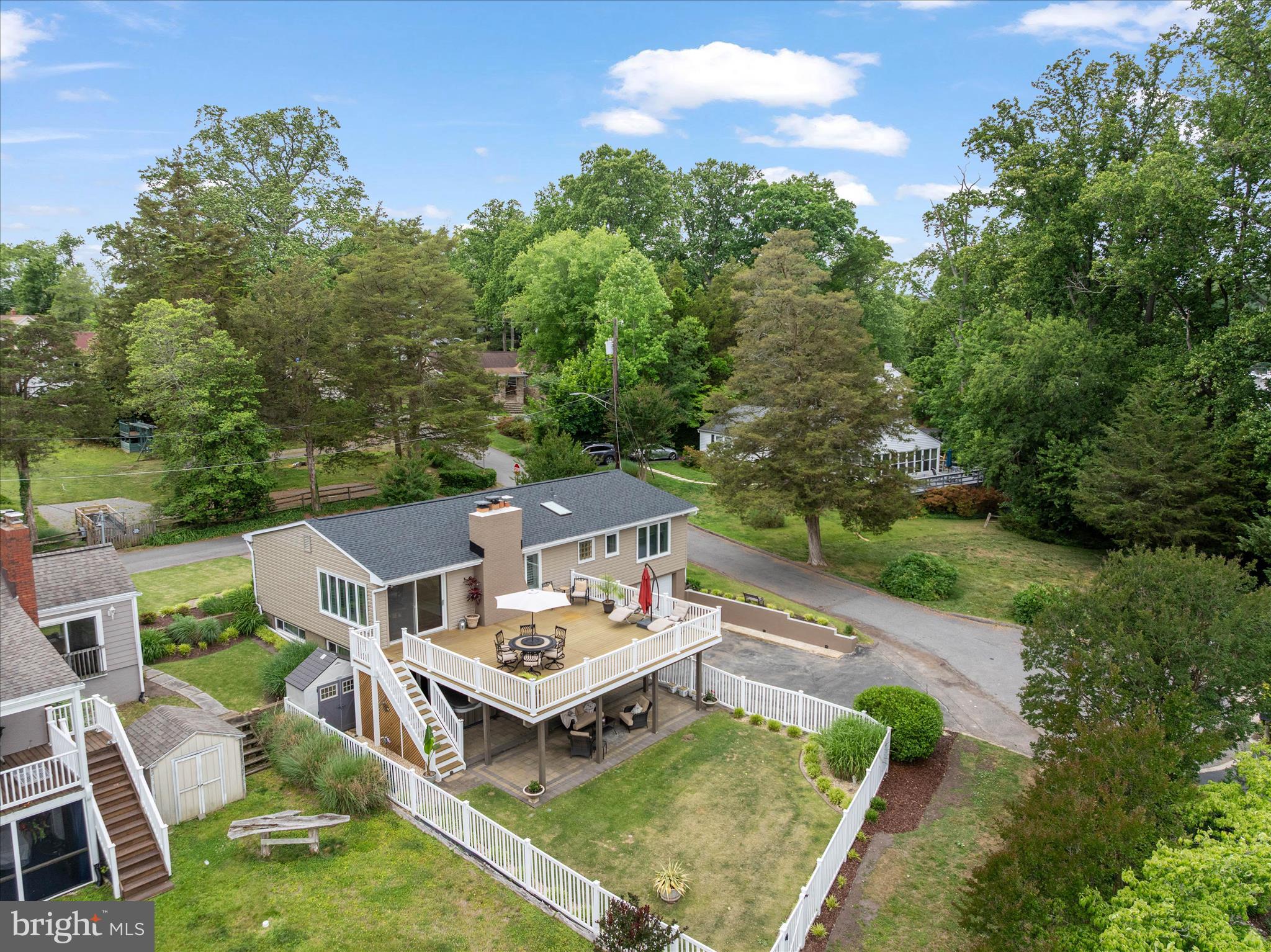 GLEN ISLE ESTATES - Residential