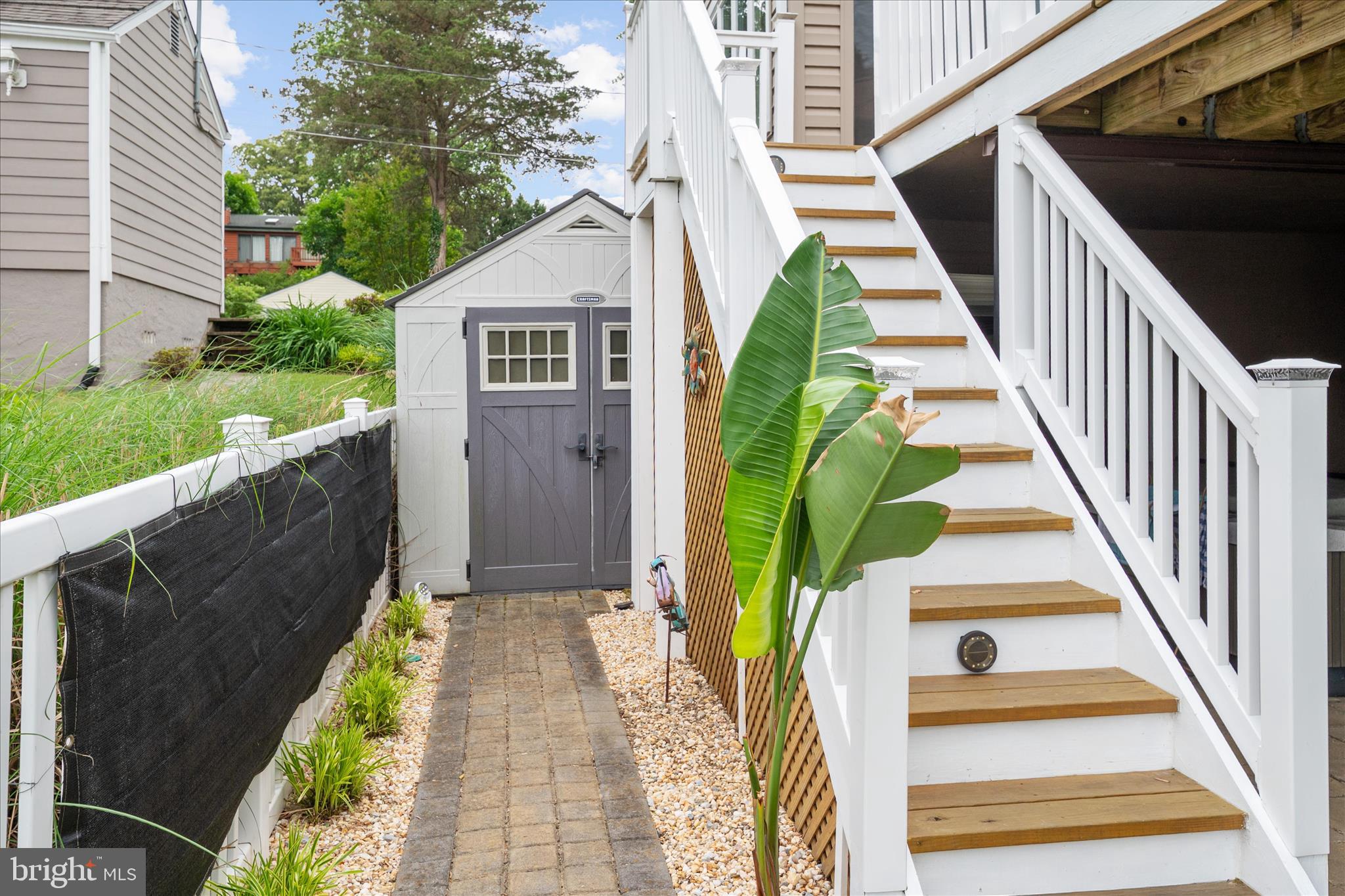 GLEN ISLE ESTATES - Residential